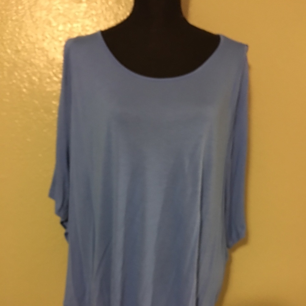 Cold shoulder top